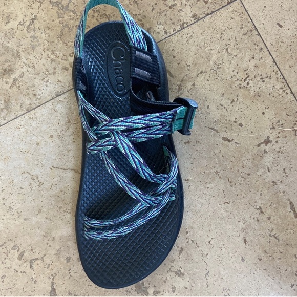 Girls Chaco sandals - Picture 3 of 3